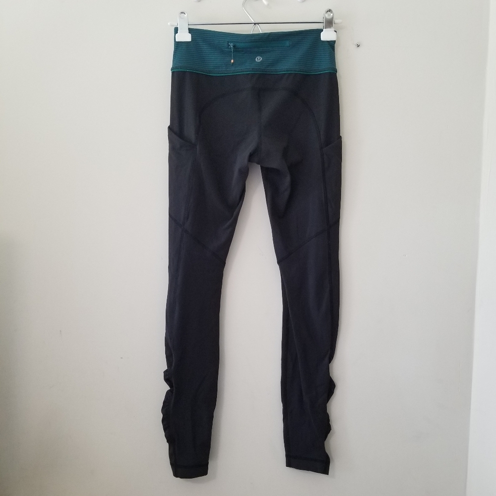 Lululemon Leggings Womens Size 4 Black Green Striped Ruched High Rise Yoga Gym